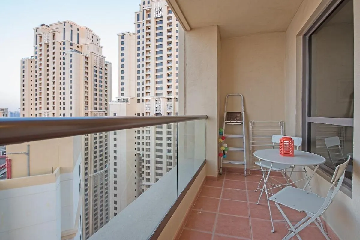 Chic 2Br Retreat With Stunning Views In Jbr Apartment Dubai