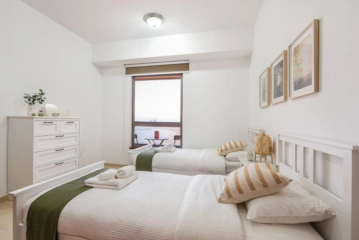 Chic 2Br Retreat With Stunning Views In Jbr Apartment Dubai