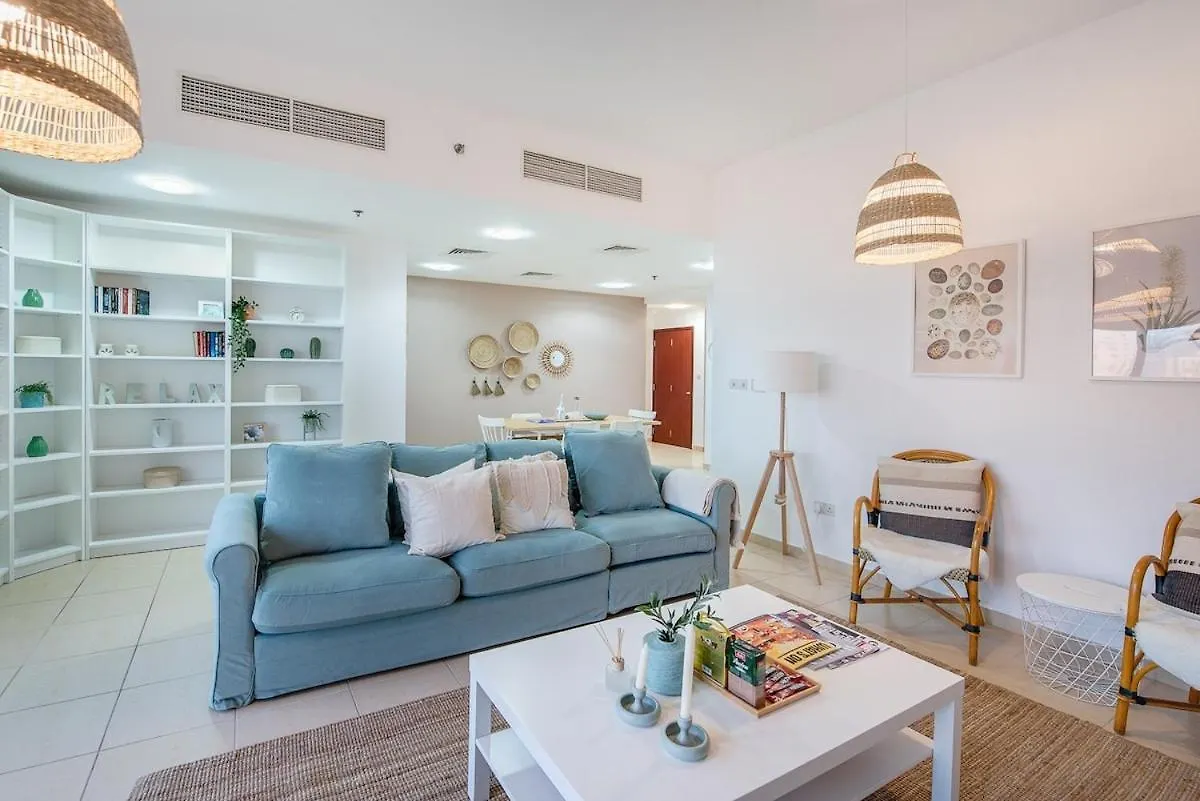 Chic 2Br Retreat With Stunning Views In Jbr Apartment Dubai